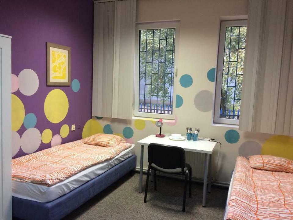 Erasmus House Vandrehjem Warszawa Eksteriør billede